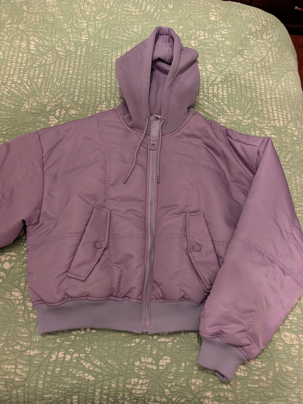 Good American Lilac Hooded Puffer Jacket